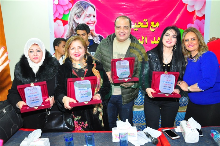 بالصور.. عفاف شعيب تكرم الأمهات المثاليات بحضور شريف باهر وسهير رجب بالصور.. عفاف شعيب تكرم الأمهات المثاليات بحضور شريف باهر وسهير رجب