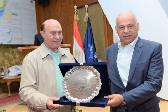 مميش: 4.3 مليار دولار عائدات قناة السويس من يوليو 2018 لمارس 2019 مميش: 4.3 مليار دولار عائدات قناة السويس من يوليو 2018 لمارس 2019