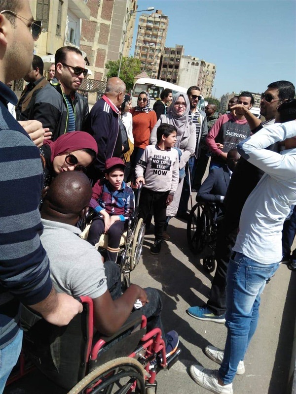ذوو الإعاقة المشاركين في الملتقي العربي والإفريقي في زيارة لمجمع الأديان