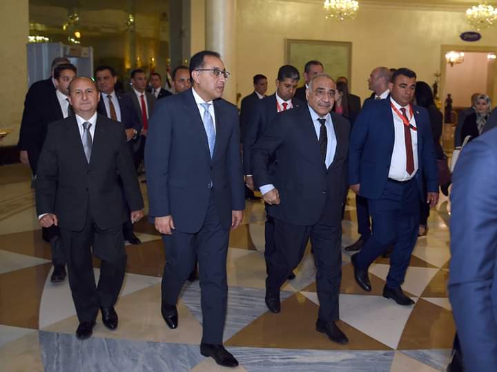 رئيسا وزراء مصر والعراق يشهدان الملتقى الاقتصادى والتجارى بحضور عدد كبير من رجال الأعمال بالبلدين