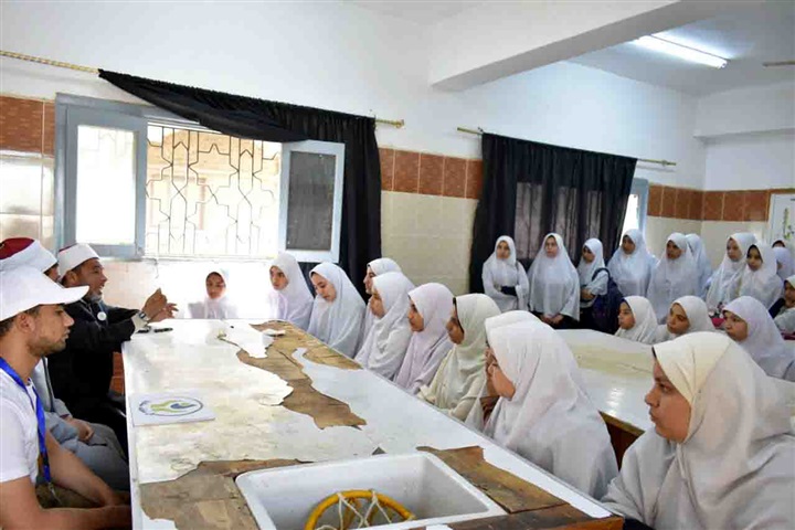 التوعية المائية تنطلق من دور العبادة الإسلامية والمسيحية بقرية نيدة بأخميم