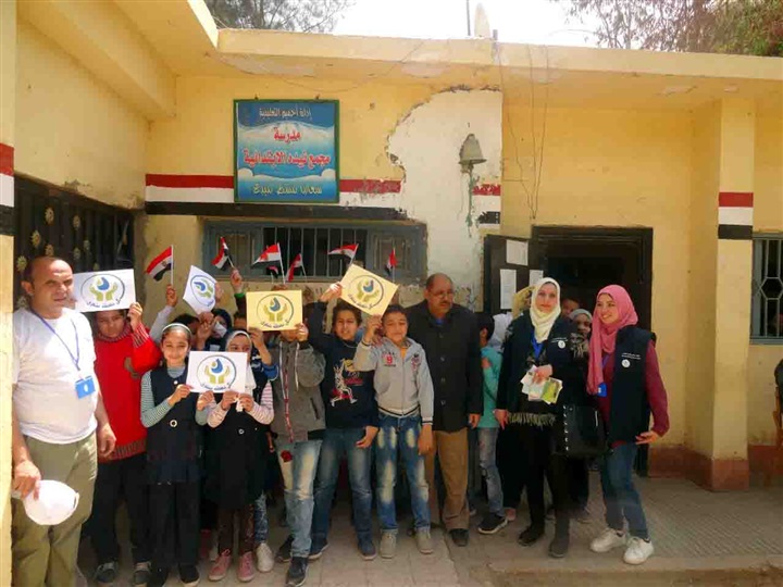 التوعية المائية تنطلق من دور العبادة الإسلامية والمسيحية بقرية نيدة بأخميم
