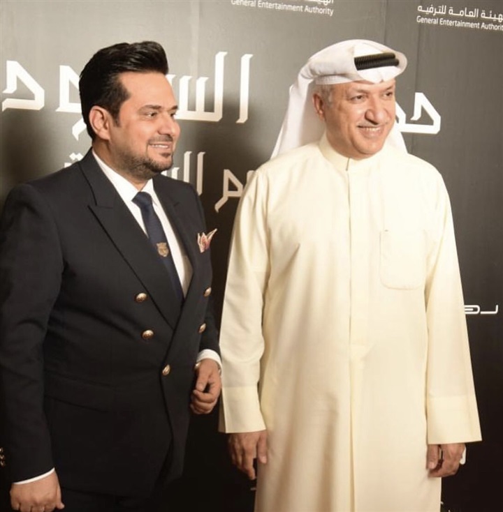 حاتم العراقي يتألق أمام الجمهور السعودي بالمنطقة الشرقية حاتم العراقي يتألق أمام الجمهور السعودي بالمنطقة الشرقية