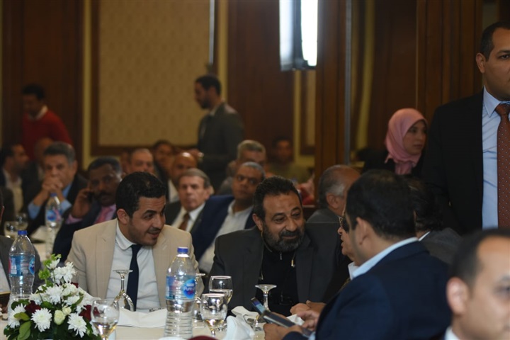 بالصور.. أمانة المهنين بـ"مستقبل وطن" تنظم المؤتمر الأول لها بحضور وكيل مجلس النواب وقيادات الحزب بالصور.. أمانة المهنين بـ"مستقبل وطن" تنظم المؤتمر الأول لها بحضور وكيل مجلس النواب وقيادات الحزب