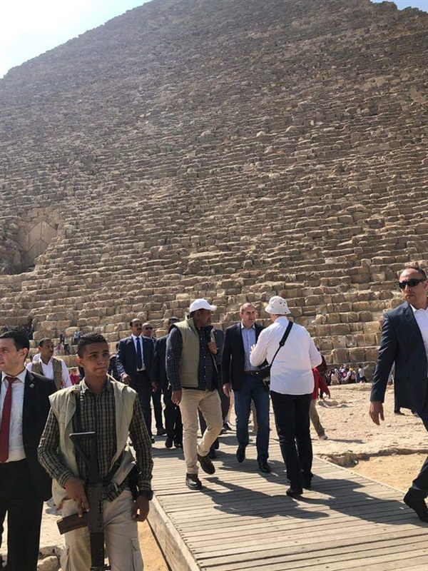 بالصور.. تفاصيل زيارة رئيس دولة بلغاريا منطقة آثار الهرم
