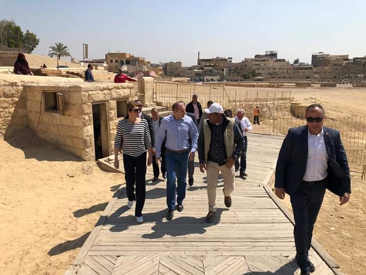 بالصور.. تفاصيل زيارة رئيس دولة بلغاريا منطقة آثار الهرم