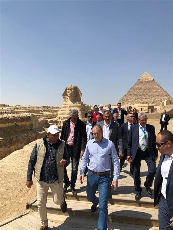 بالصور.. تفاصيل زيارة رئيس دولة بلغاريا منطقة آثار الهرم