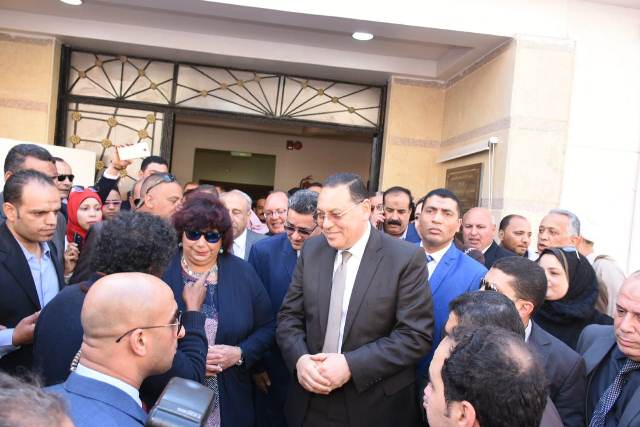 عبدالدايم وغراب يفتتحان أعمال تطوير قصر ثقافة ديرب نجم بتكلفة 4 ملايين جنيه عبدالدايم وغراب يفتتحان أعمال تطوير قصر ثقافة ديرب نجم بتكلفة 4 ملايين جنيه