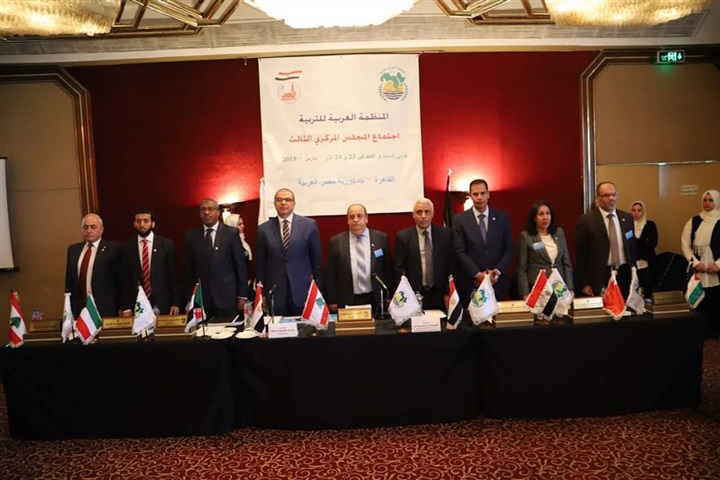 وزير القوى العاملة: الأمة العربية في أمسّ الحاجة لتعميم مفهوم التربية فكرًا وسلوكًا