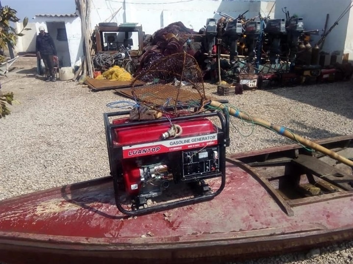 بالصور.."شرطة المسطحات" تضبط 30 قضية تعديات علي بحيرة البرلس