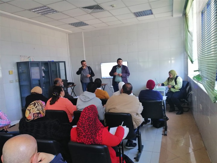 الصحة: إنشاء "مركز اتصال" لــ"ضعاف السمع والنطق" للتواصل مع "100 مليون صحة" عن طريق "الفيديو كول" لتعريفهم بخدمات المبادرة