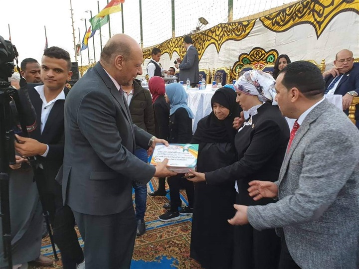 رئيس «مصر الثورة» يفتتح مقر الحزب بالقليوبية بحضور جماهيري رئيس «مصر الثورة» يفتتح مقر الحزب بالقليوبية بحضور جماهيري