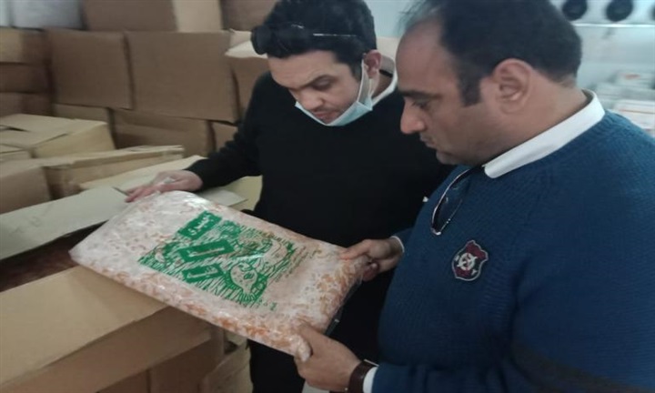 ضبط 7 أطنان من الجمبرى الفاسد فى العبور 