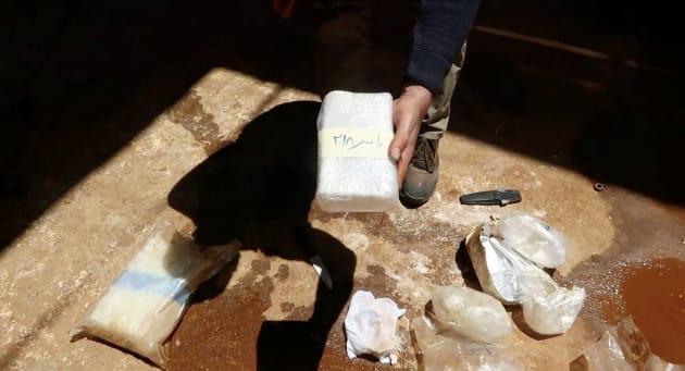 بالصور.. محاولة تهريب 2 طن لمخدر الهيروين و99 كيلو جرام لمخدر الآيس على متن إحدى السفن بالبحر الأحمر