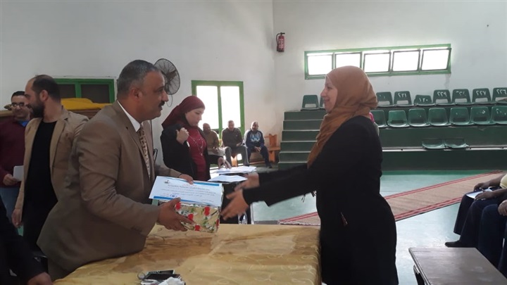 الشباب والرياضة بالقليوبية تنظم احتفالا للموظف المثالي وآلام المثالية          