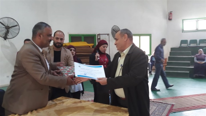 الشباب والرياضة بالقليوبية تنظم احتفالا للموظف المثالي وآلام المثالية          