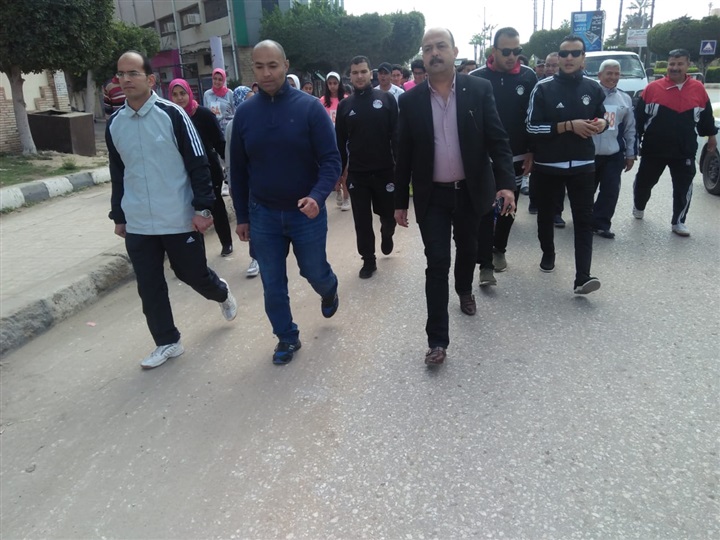 بالصور.. شباب وفتيات كفر الشيخ يشاركون في ماراثون الجري والمشي 