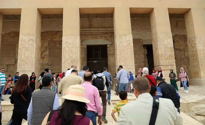 مشروع تطوير منطقة آثار أبيدوس وافتتاح مشروع خفض منسوب المياه الجوفية بالأوزيريون مشروع تطوير منطقة آثار أبيدوس وافتتاح مشروع خفض منسوب المياه الجوفية بالأوزيريون