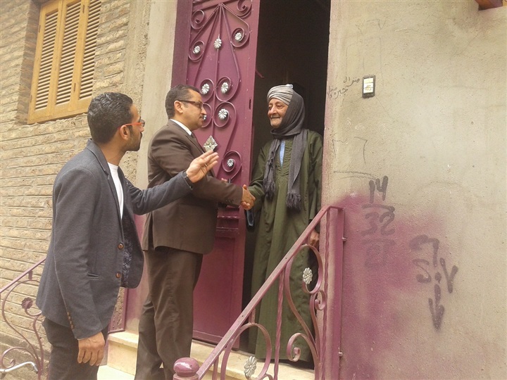 بالصور.. مستقبل وطن بنقادة يُنظم حملة "طرق الأبواب" لحث المواطنين على  المشاركة فى الاستفتاء