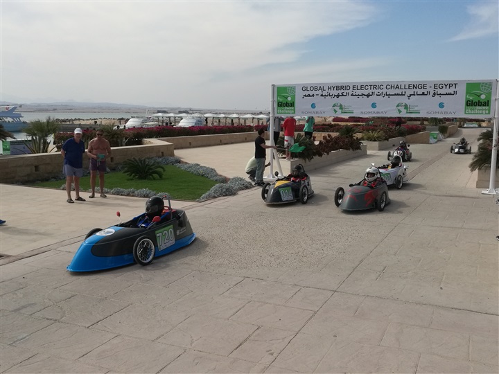 فعاليات اليوم الأول لتحديات سباق الجامعات للسيارات الهايبريد الكهربائية "مصر 2019" فعاليات اليوم الأول لتحديات سباق الجامعات للسيارات الهايبريد الكهربائية "مصر 2019"