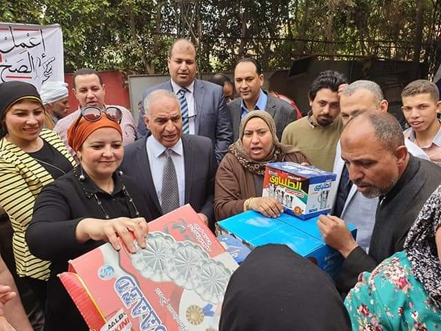 رئيس مدينة القناطر الخيرية تفتتح معرض جهاز للعروسة 