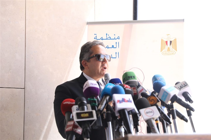 الاحتفال بمرور 100 عام على تاسيس منظمة العمل الدولي بزرع 100 شجرة بالمتحف المصري الكبير