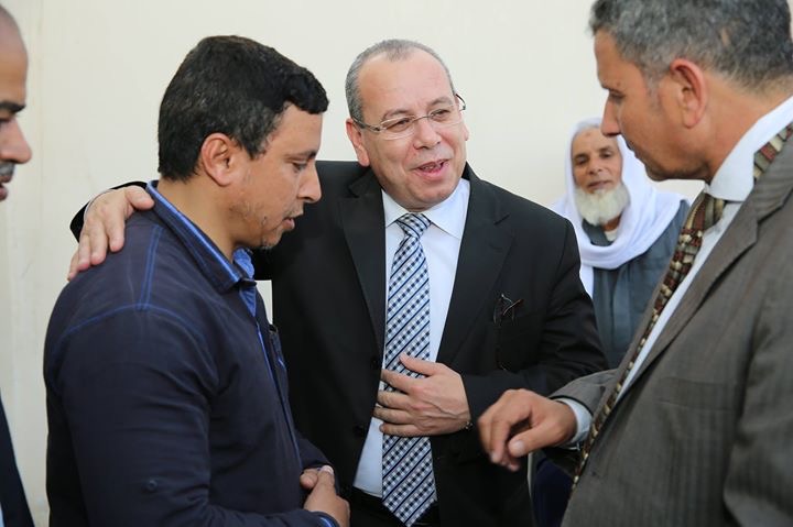 بالصور.. محافظ كفر الشيخ يستمع لشكاوى المواطنين ويوجه بحلها فورًا