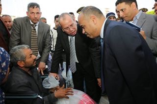 بالصور.. محافظ كفر الشيخ يستمع لشكاوى المواطنين ويوجه بحلها فورًا