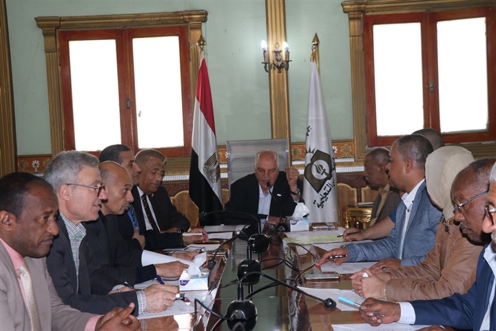 "زمالة المعلمين" يحث أعضائه على المشاركة في الاستفتاء على التعديلات الدستورية "زمالة المعلمين" يحث أعضائه على المشاركة في الاستفتاء على التعديلات الدستورية
