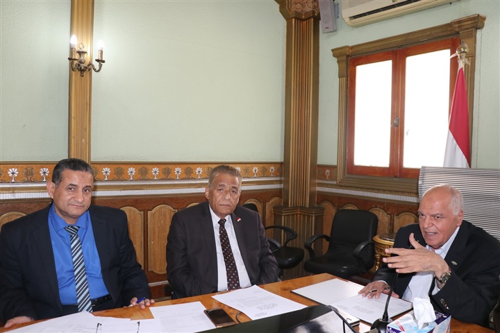 "زمالة المعلمين" يحث أعضائه على المشاركة في الاستفتاء على التعديلات الدستورية "زمالة المعلمين" يحث أعضائه على المشاركة في الاستفتاء على التعديلات الدستورية
