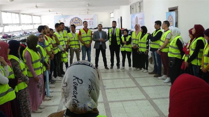12 ألف قطعة ملابس بالمجان بمعرض الملابس السنوي لجامعة المنيا
