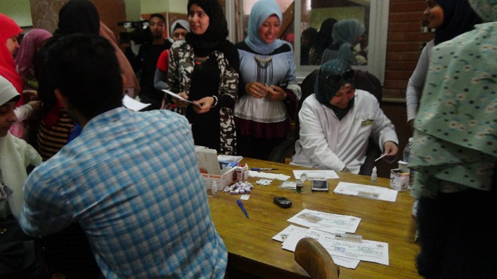 "100مليون صحة" تستكمل إجراء التحاليل الطبية بكليات جامعة المنيا