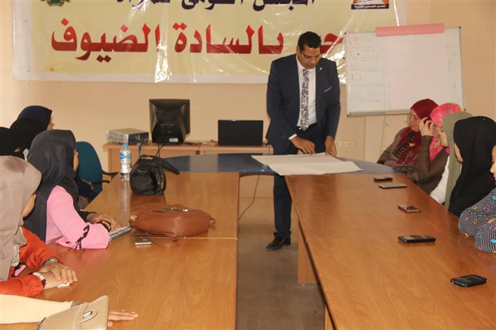 بالصور.. " كيف تغير من نفسك" واستمرار ورش الحرف وموسيقي عربية بالصور.. " كيف تغير من نفسك" واستمرار ورش الحرف وموسيقي عربية