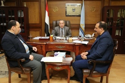 بالصور.. محافظ كفر الشيخ: إعتماد 8 قرارات تخصيص في بيلا خلال المجلس التنفيذي 