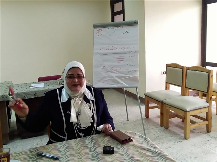 بالصور.. وكيل تعليم كفر الشيخ تلقي محاضرة عن كيفية إعداد المراسلات 