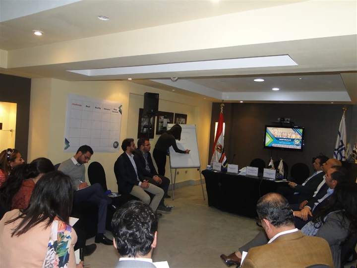 "شباب الأعمال" تبحث سبل تنظيم التجارة الداخلية بمصر "شباب الأعمال" تبحث سبل تنظيم التجارة الداخلية بمصر