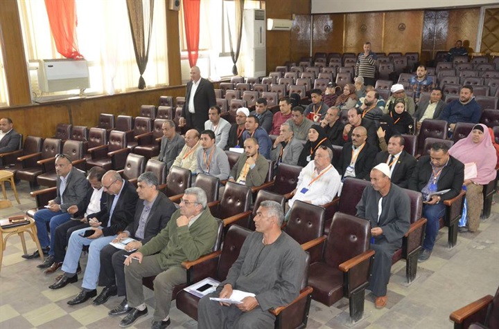 بالصور.. سكرتير مساعد كفر الشيخ يناقش 27 شكوى فى لقاء المواطنين
