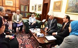 بالصور.. وزيرة الصحة توجه بتكثيف القوافل العلاجية بمحافظة الوادى الجديد 
