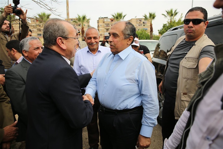 بالصور.. محافظ كفر الشيخ يستقبل وزير الزراعة بمحطة البحوث الزراعية بسخا