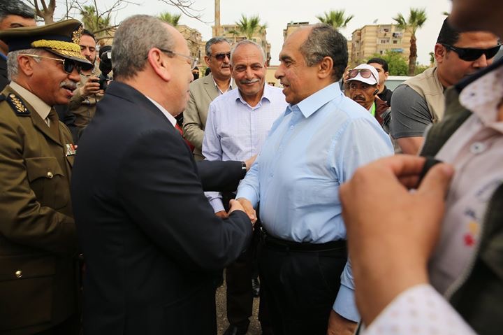 بالصور.. محافظ كفر الشيخ يستقبل وزير الزراعة بمحطة البحوث الزراعية بسخا