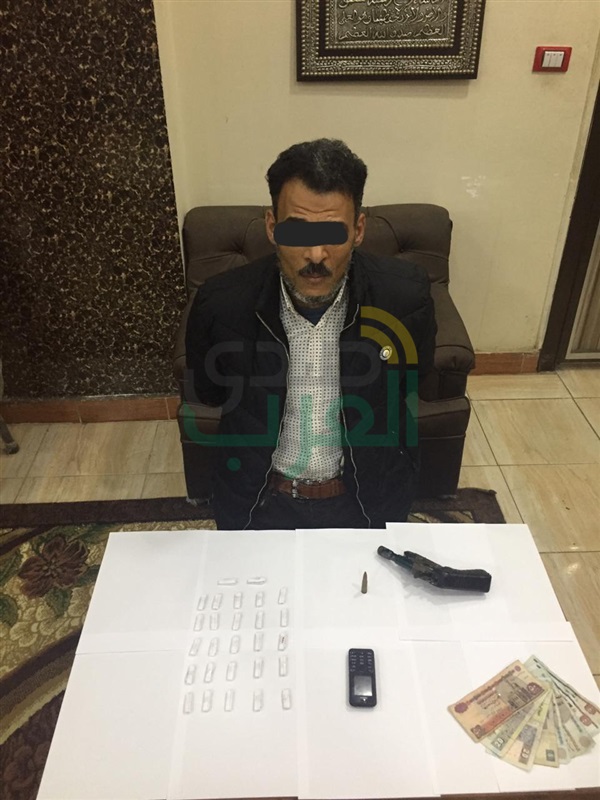 بالصور..القبض علي مسجلين خطر وبحوزتهم 5 فرد خرطوش ورصاص ومخدرات بكفر الشيخ