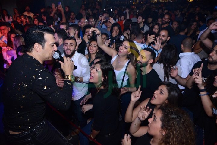 بالصور.. إيهاب توفيق يشعل حفل "cairo Jazz Club" بحضور نجوم الفن والمشاهير بالصور.. إيهاب توفيق يشعل حفل "cairo Jazz Club" بحضور نجوم الفن والمشاهير