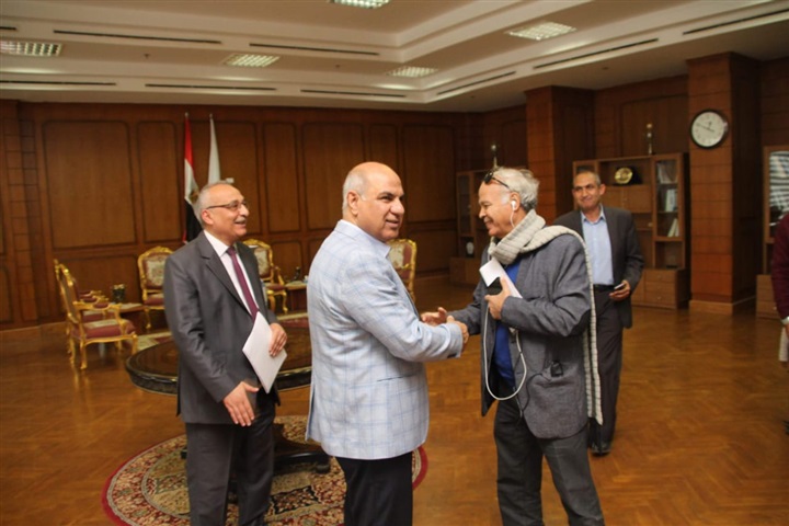 بالصور.. تجارة كفر الشيخ تستضيف "مسرح المنوعات"