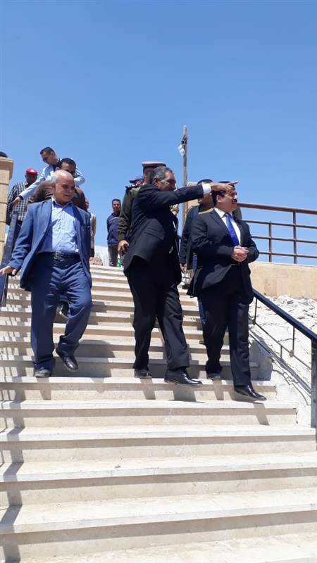 محافظ القليوبية يقوم بجولة مفاجئة بمنطقة مسطرد بحى شرق شبرا الخيمة