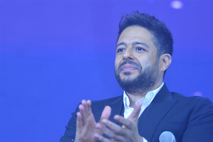بالصور.. حماقي يتألق في حفل إطلاق هاتف جديد لإحدي الشركات العالمية بالصور.. حماقي يتألق في حفل إطلاق هاتف جديد لإحدي الشركات العالمية