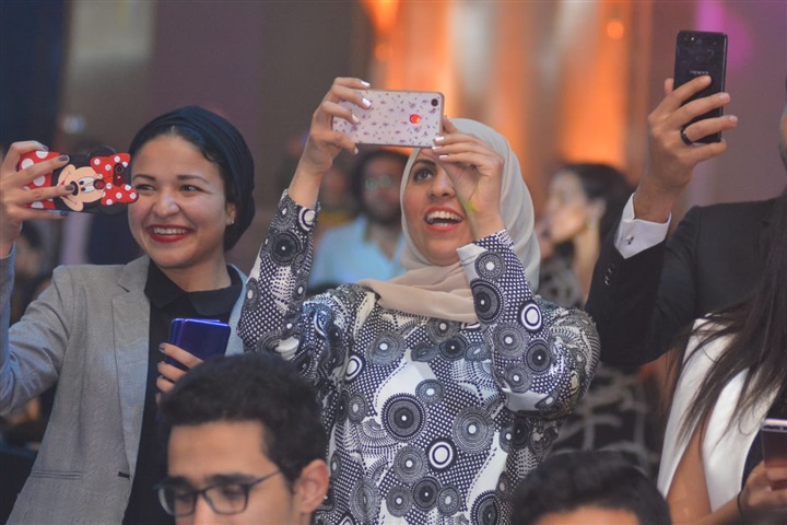 بالصور.. حماقي يتألق في حفل إطلاق هاتف جديد لإحدي الشركات العالمية بالصور.. حماقي يتألق في حفل إطلاق هاتف جديد لإحدي الشركات العالمية