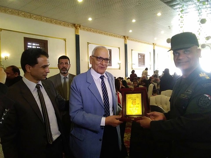 بالصور..وكيل تعليم كفر الشيخ تكرم 250 طالبًا في احتفالية يوم اليتيم