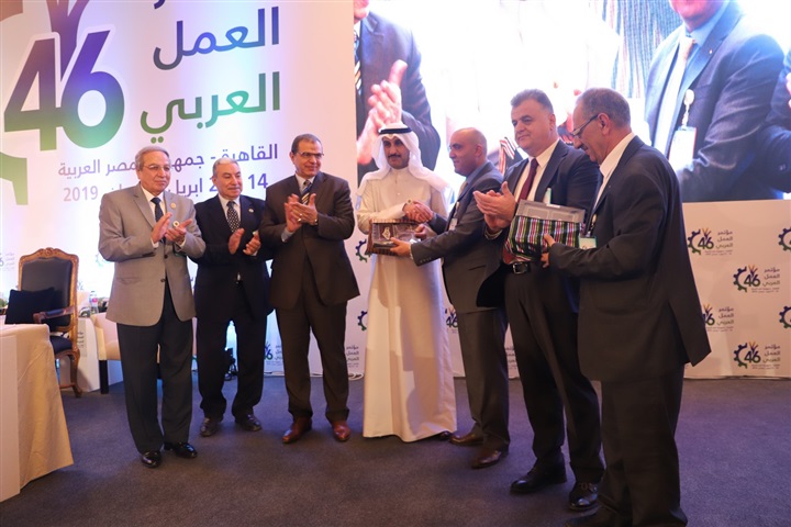 فلسطين تكرم وزير القوى العاملة لجهود مصر في خدمة قضيتها فلسطين تكرم وزير القوى العاملة لجهود مصر في خدمة قضيتها