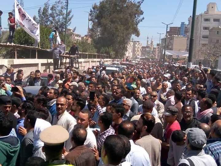 بالصور.. تشييع جثمان الفنان محمود الجندي لمثواه الأخير بالبحيرة بالصور.. تشييع جثمان الفنان محمود الجندي لمثواه الأخير بالبحيرة
