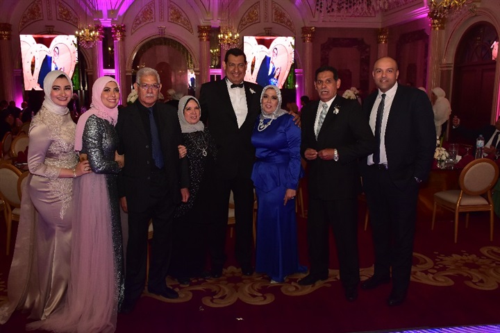 الليثي ومتقال وصافينار في زفاف نجلة اللواء محمد وهبه مساعد وزير الدخلية الأسبق الليثي ومتقال وصافينار في زفاف نجلة اللواء محمد وهبه مساعد وزير الدخلية الأسبق